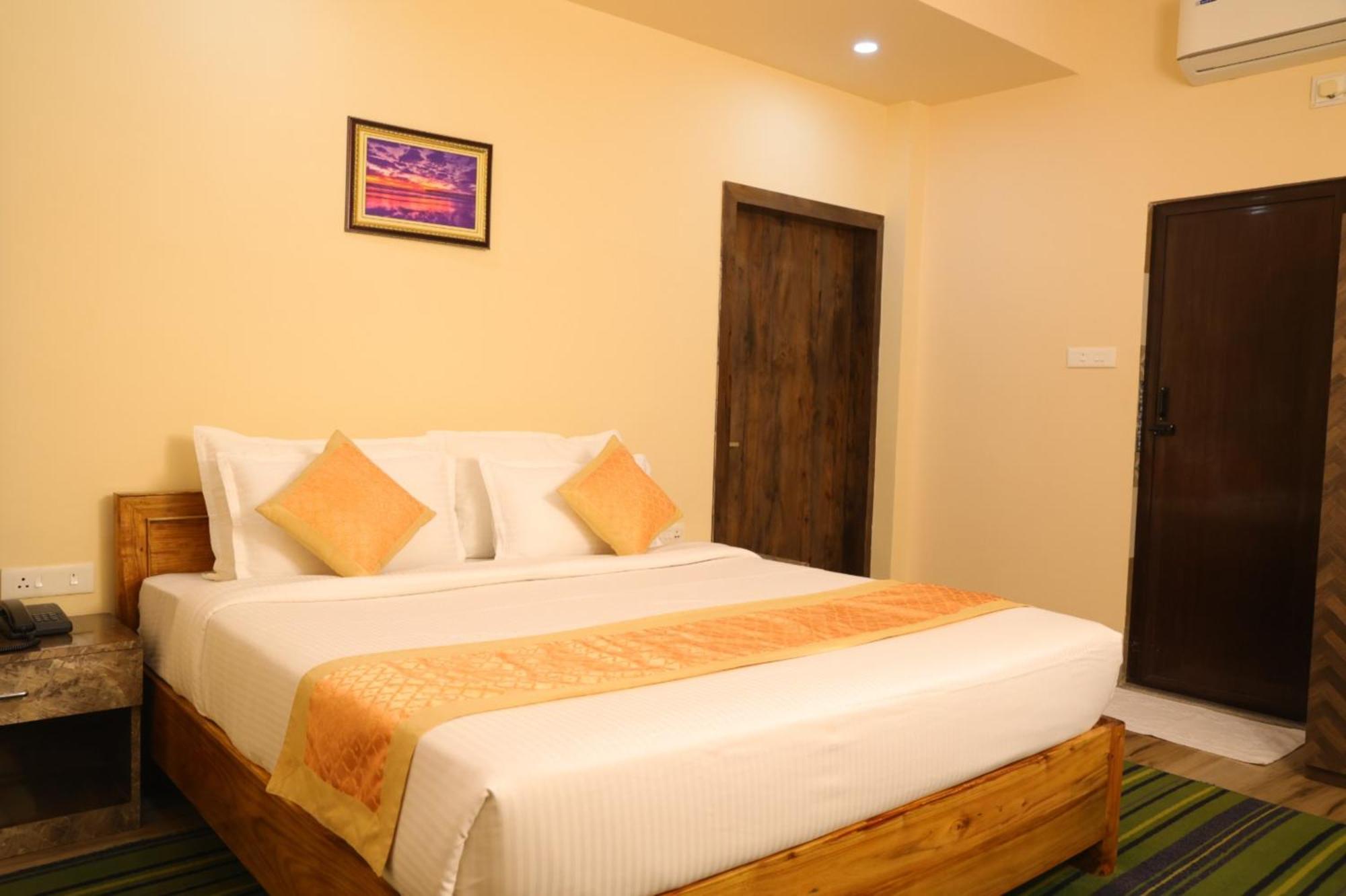 Goroomgo Silicon Residency Puri Near Sea Beach & Temple - Luxurious Room - Lift And Parking Facilities - Best Seller المظهر الخارجي الصورة