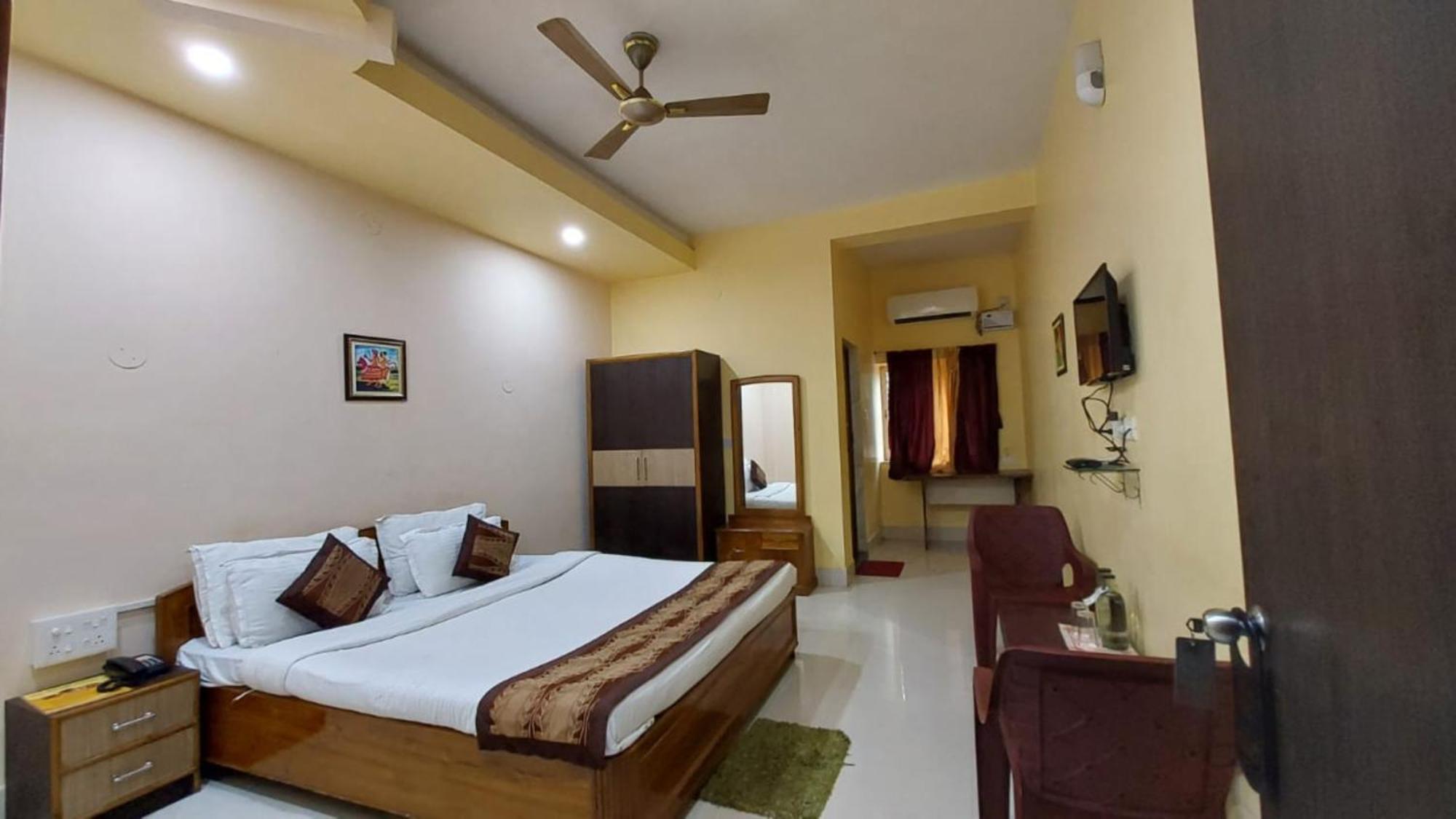 Goroomgo Silicon Residency Puri Near Sea Beach & Temple - Luxurious Room - Lift And Parking Facilities - Best Seller المظهر الخارجي الصورة