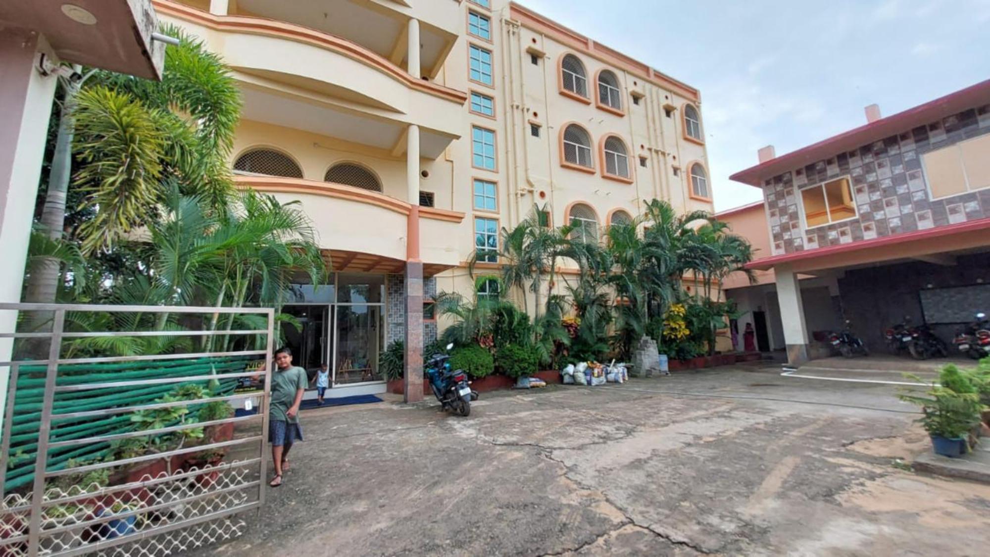 Goroomgo Silicon Residency Puri Near Sea Beach & Temple - Luxurious Room - Lift And Parking Facilities - Best Seller المظهر الخارجي الصورة
