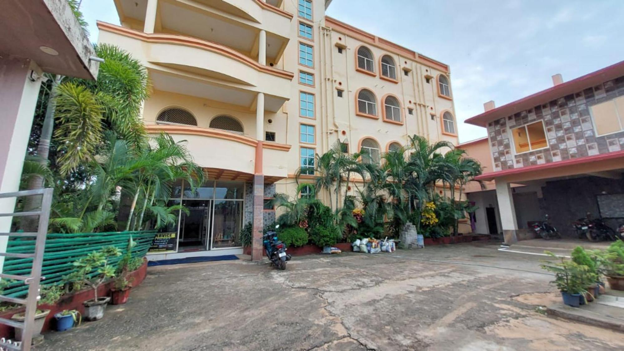 Goroomgo Silicon Residency Puri Near Sea Beach & Temple - Luxurious Room - Lift And Parking Facilities - Best Seller المظهر الخارجي الصورة